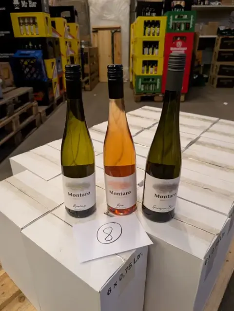 Riesling (5 karton), Rosé (10 karton) és Sauvignon Blanc (5 karton)