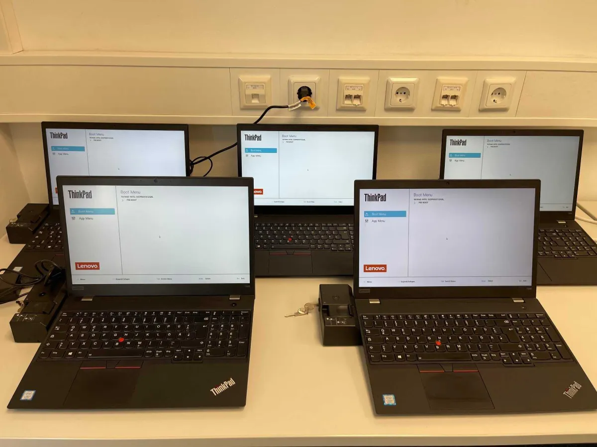 5 Lenovo ThinkPad T590 – 15,6 tuumaa (39,6 cm) – sis. telakointiasema