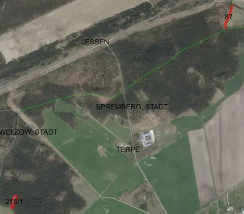 2 grunde (landbrugsareal og vej) i Landkreis Spree-Neiße, delvist bortforpagtet