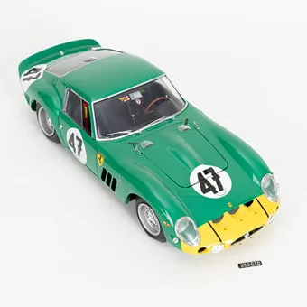 REVELL. Racewagen Ferrari 250 GTO, China, 1992.