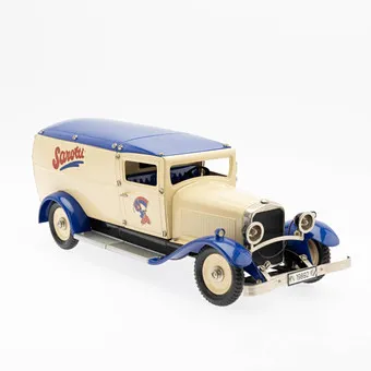 MÄRKLIN. Kisteherautó, az 1930-as évek fém építődobozának replikája.