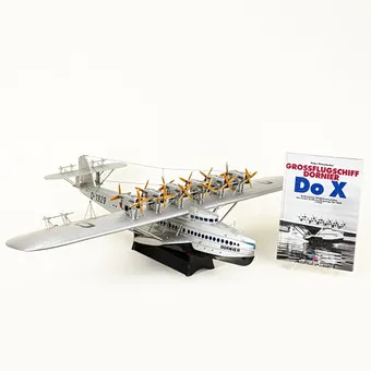 Modèle réduit d'avion Dornier Do-X, le plus grand avion de passagers du monde de 1929.