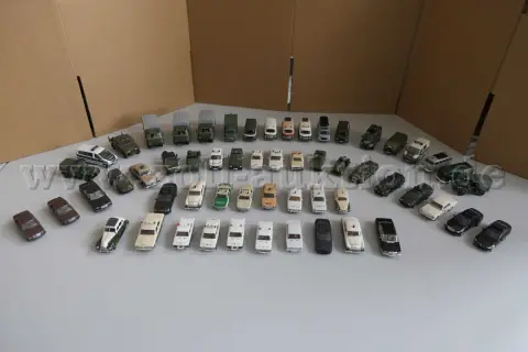 1 tétel 57 különböző bevetési járműmodellből, 1:87