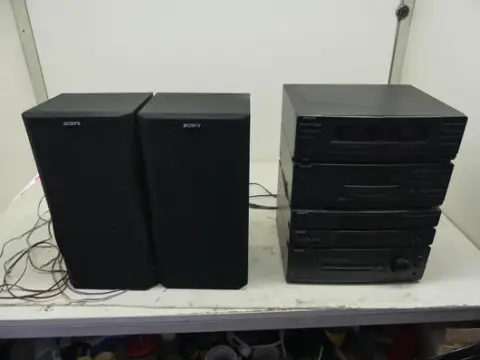 Konvolut hi-fi og andet, Sony kompakt stereoanlæg