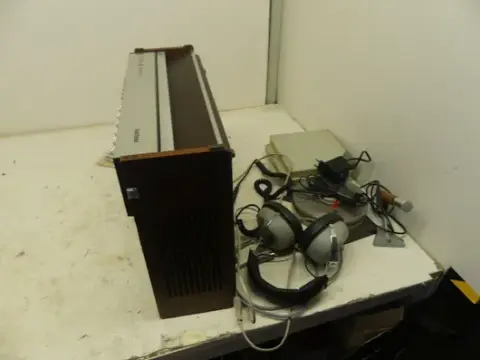 Parti hi-fi m.m. Philips båndopptaker 4407 Stereo 4 Track (båndspoler, mikrofon, hodetelefoner, strømforsyninger)