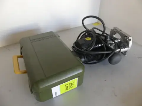 Konvolutt elektroverktøy, bl.a. Würth overfres OF 1100-E (finboresliper i koffert med tilbehør)
