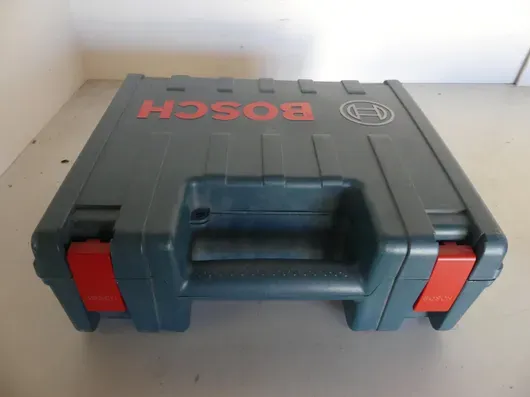 Bosch - kombilaser med holder og sigtetavle i kuffert