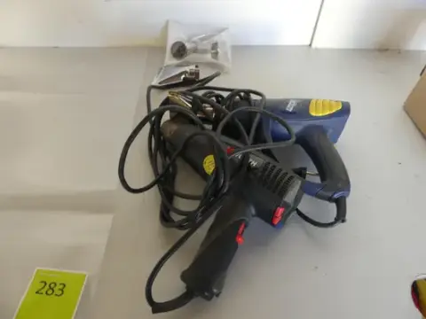 Konvolutt varmluftblåsere bl.a. Würth HLG 2300-LCD (Rapid varmluftpistol 1800 W, dyser)