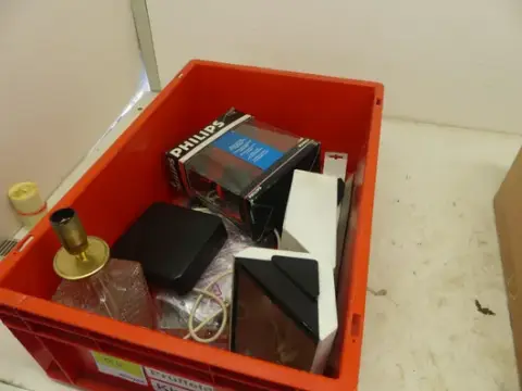 Parti af vintage-elektronik og diverse