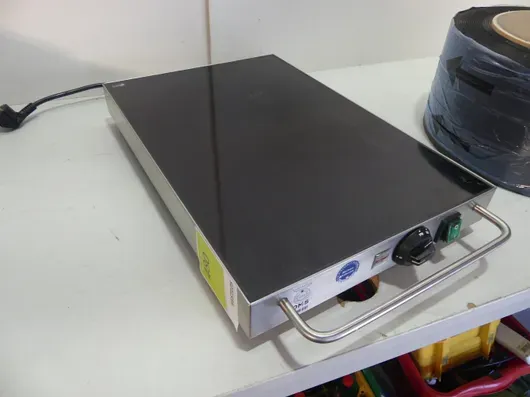 Ceran-varmeplade med drejeknap (rustfrit stålkabinet)