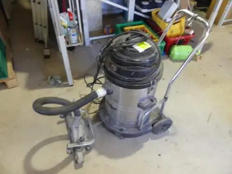 Mistral turbo - Våd-/tørsuger med chassis og gulvmundstykke