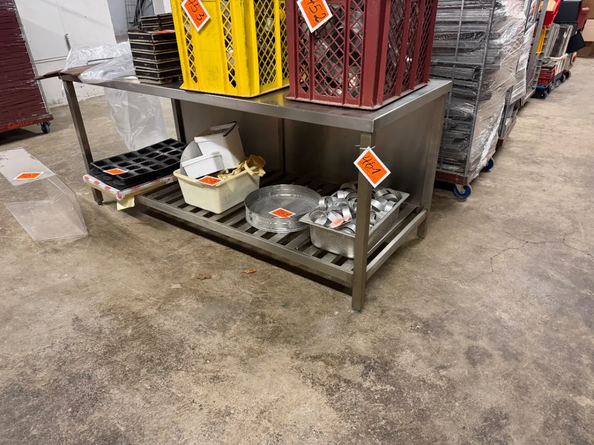 Stainless steel work table