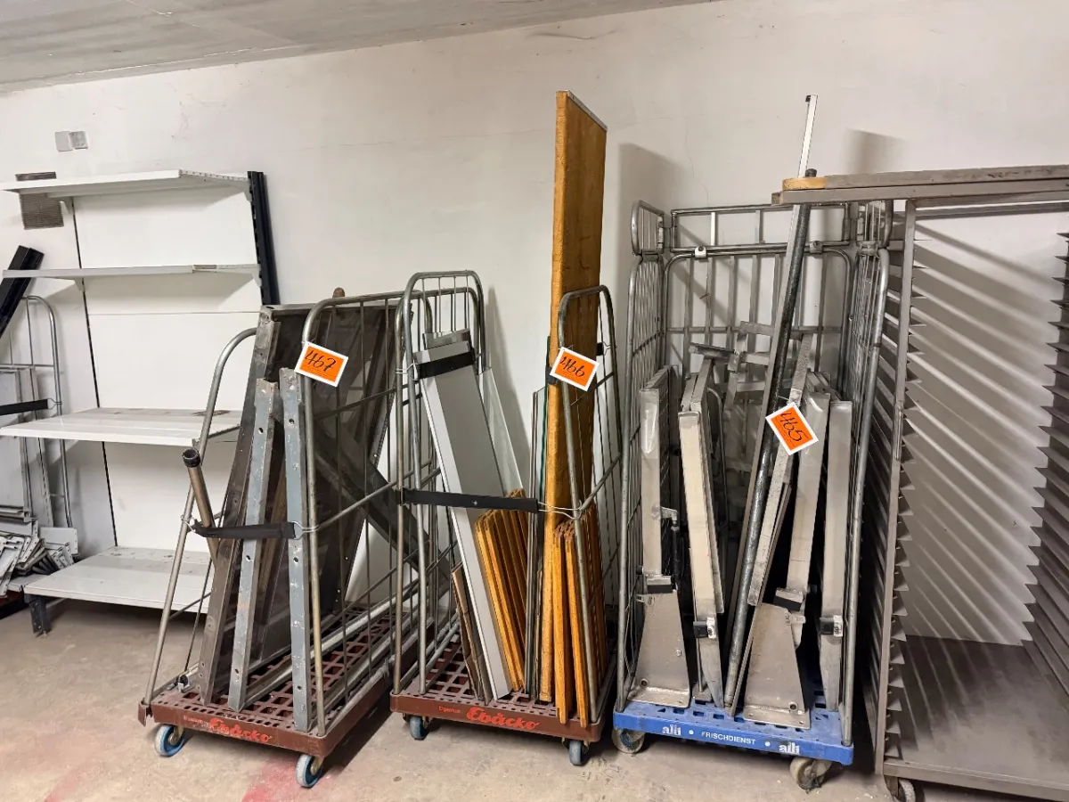 Grid transport trolley (with various items)