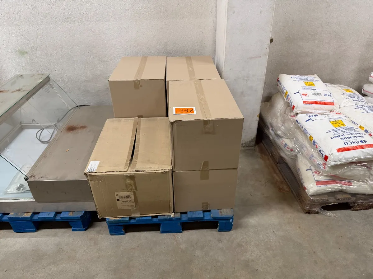 Posten div. Verbrauchsmaterialien