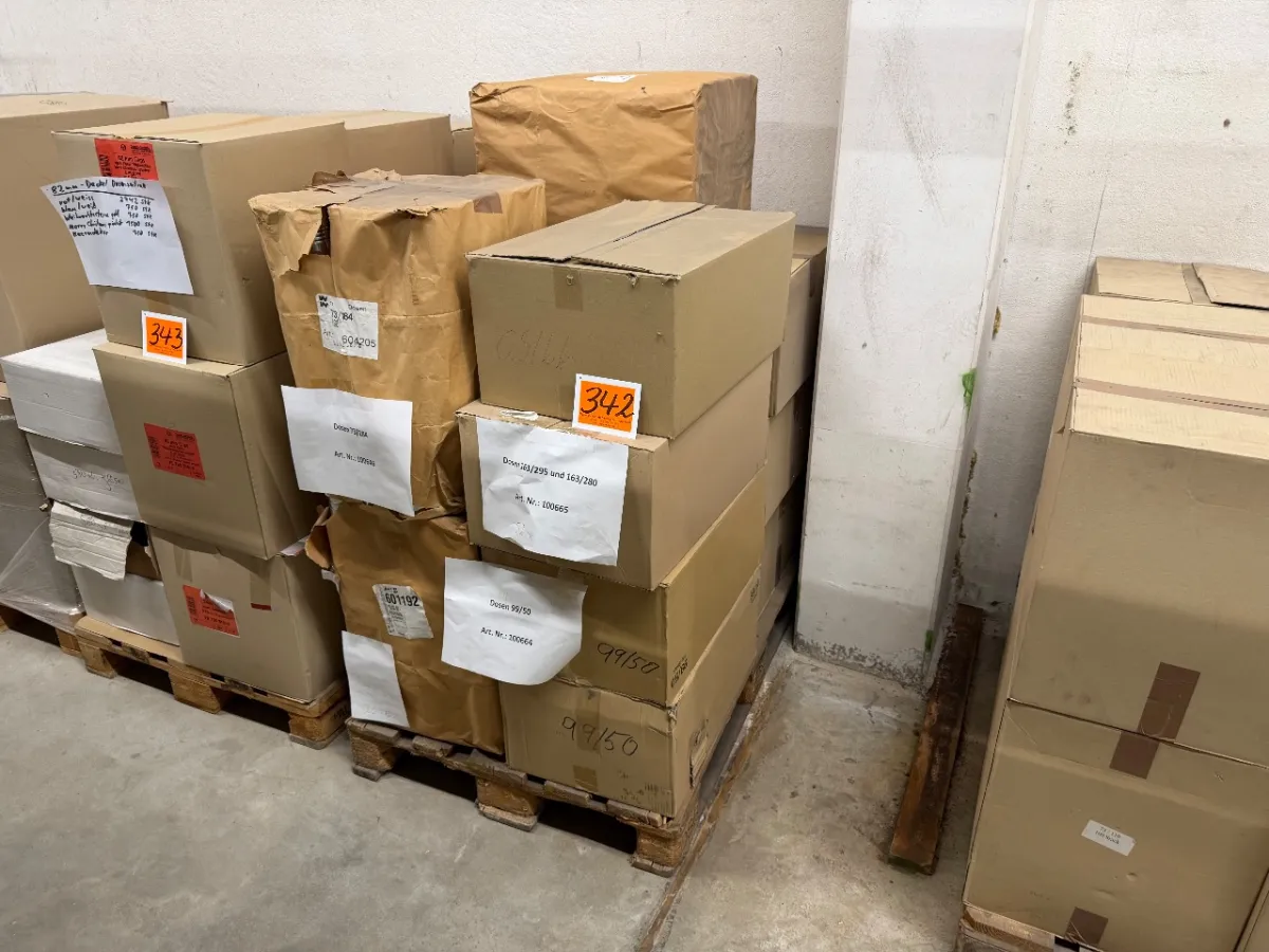 Posten div. Verbrauchsmaterialien (Dosen)