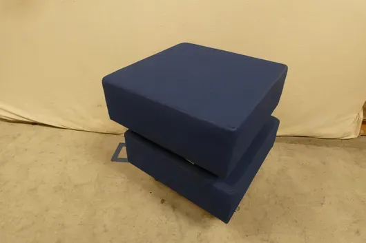 2x Sitzhocker