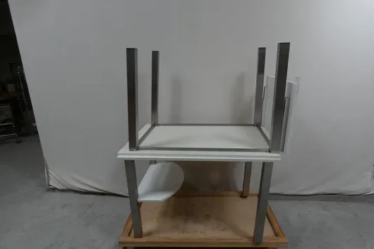 2x Tisch, ohne Rollbrett
