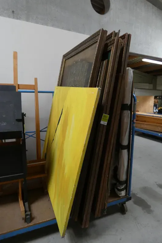 Lot de peintures