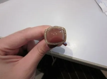 1 massive ring with moonstone and diamond, yellow gold 750/000, moonstone approx. 26.05 ct. Ref.: 086.0163