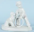Groupe de figures - garçon avec cerceau et chien "Zsolnay Pecs"