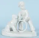Groupe de figures - garçon avec cerceau et chien "Zsolnay Pecs"