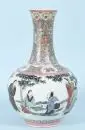 Vase – Porcelaine, peinte à la main, corps balustre avec motifs de personnages, col élancé avec riche ornementation et fleurs, H= 39…