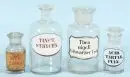 Flacons de pharmacie, 4 pièces – verre incolore, chacun avec étiquette et bouchon, H= 13-22 cm