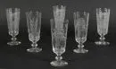 Verres à boire, 6 pièces – verre incolore, calices coniques avec motifs gravés à l'acide et maximes, pied rond, H= 17 cm