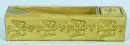 Encrier "Karlsruher Majolika" – émail vert clair, décor en relief avec pigeons stylisés, 1 insert en verre, 7 x 29 x 7 cm, dessin Paul Speck, vers 1925, n° 1610, couvercle légèrement ébréché