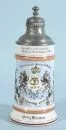 Kufel do piwa - kufel cechowy piekarzy – porcelana, kolorowy dekor z herbem cechu i datą 1899, z litofanią, zdobiona cynowa pokrywka
