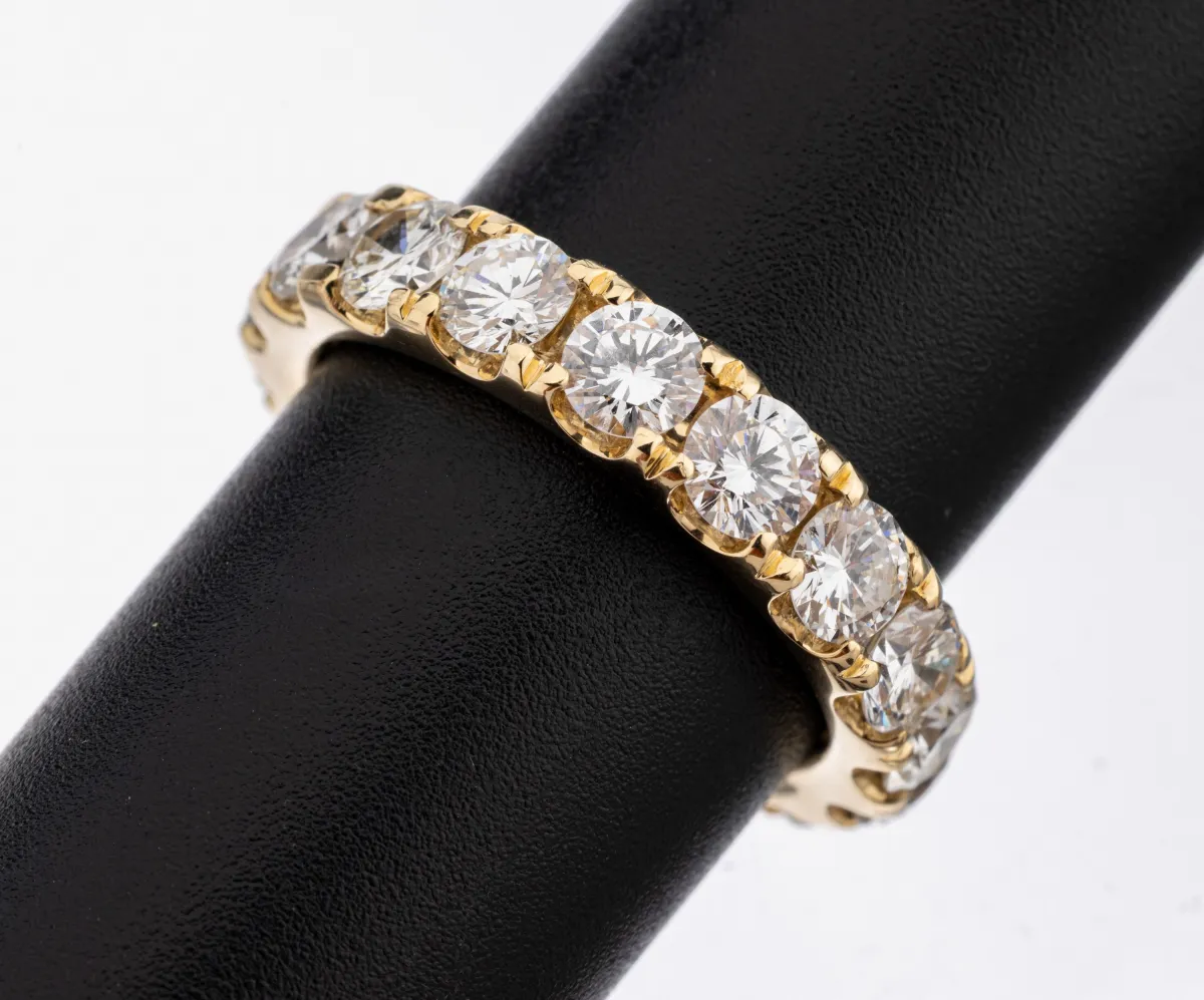 14 kt Gold Brillant-Memoryring, GG 585/000,17 Brillanten zus. ca. 4.80 ct feines Weiß-
