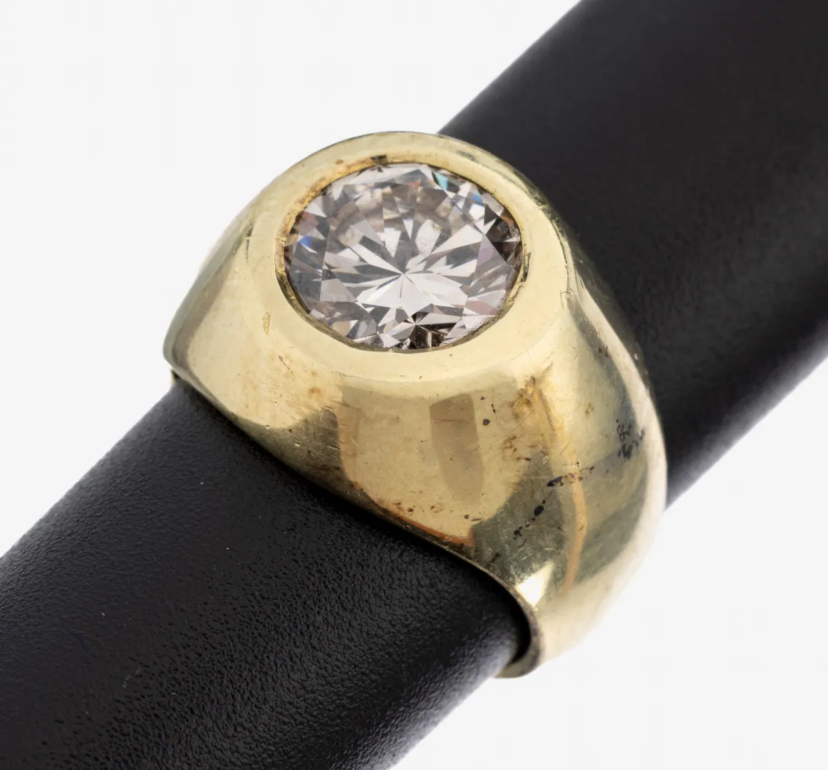 14 kt Gold Brillant-Ring, GG 585/000, schwere qualitätvolle Verarbeitung, Brillant ca