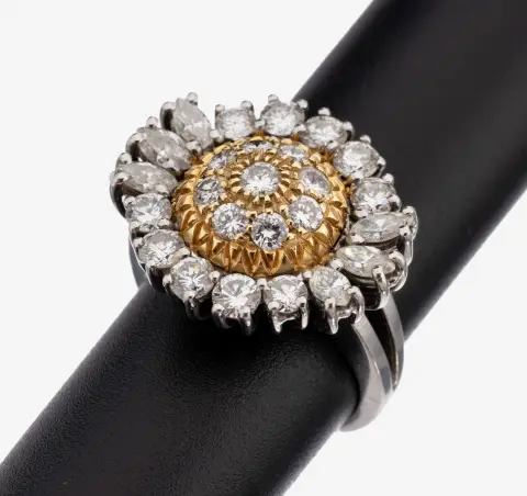 14 kt gouden diamanten ring, geel/witgoud 585/000, ongebruikelijk design, 19 briljanten en 6