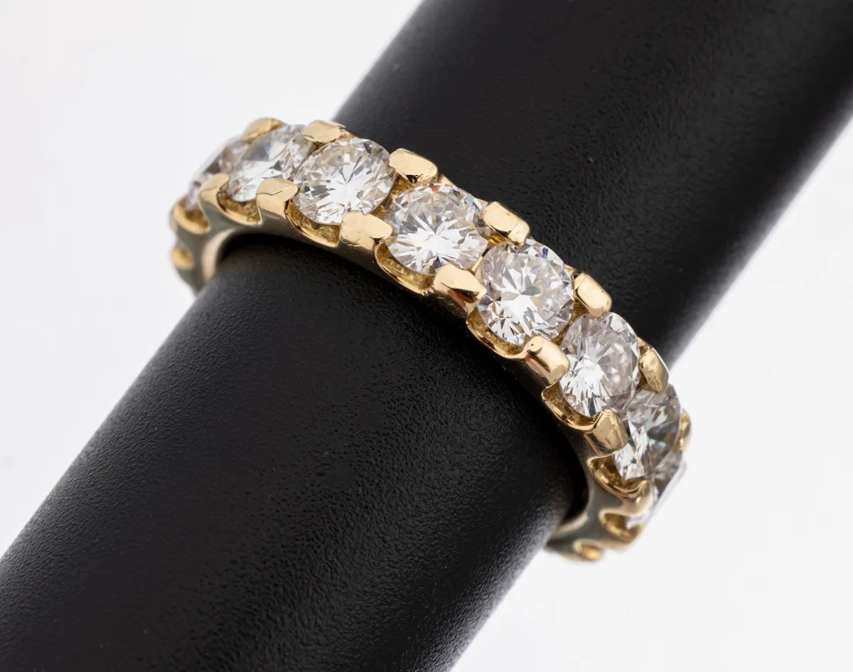14 kt gold diamond memory ring, yellow gold 585/000, 16 diamonds total approx. 4.80 ct fine white
