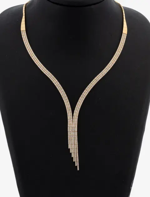 Collier élégant en or 14 kt, GG 585/000, partie centrale multi-rangs, riche garniture de