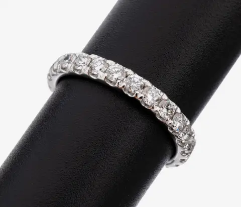 Bague mémoire diamantée en or 14 kt, or blanc 585/000, 25 diamants env. 1,43 ct (grav.)