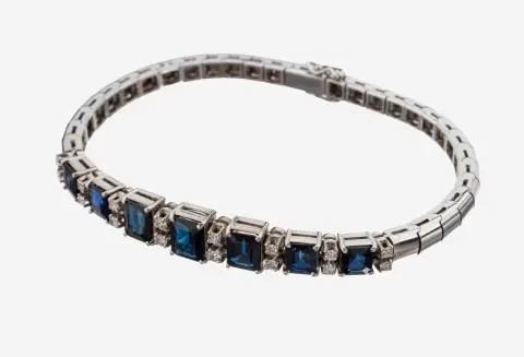 Bracelet or 18 ct saphir-diamant, années 1970, or blanc 750/000, 7 saphirs