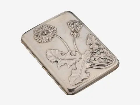 Jugendstil sigarettenetui, Duits ca. 1900, 800 zilver, deksel met tijdspecifiek floraal motief
