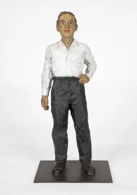 Balkenhol, Stephan – Man met wit overhemd