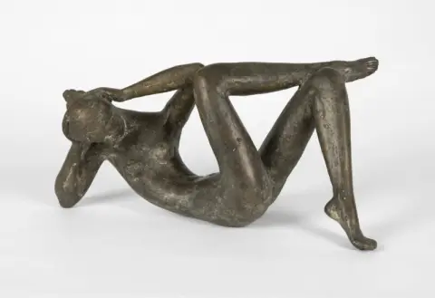 Krause, Karl-Heinz – Dromende II. Brons met donkerbruin patina