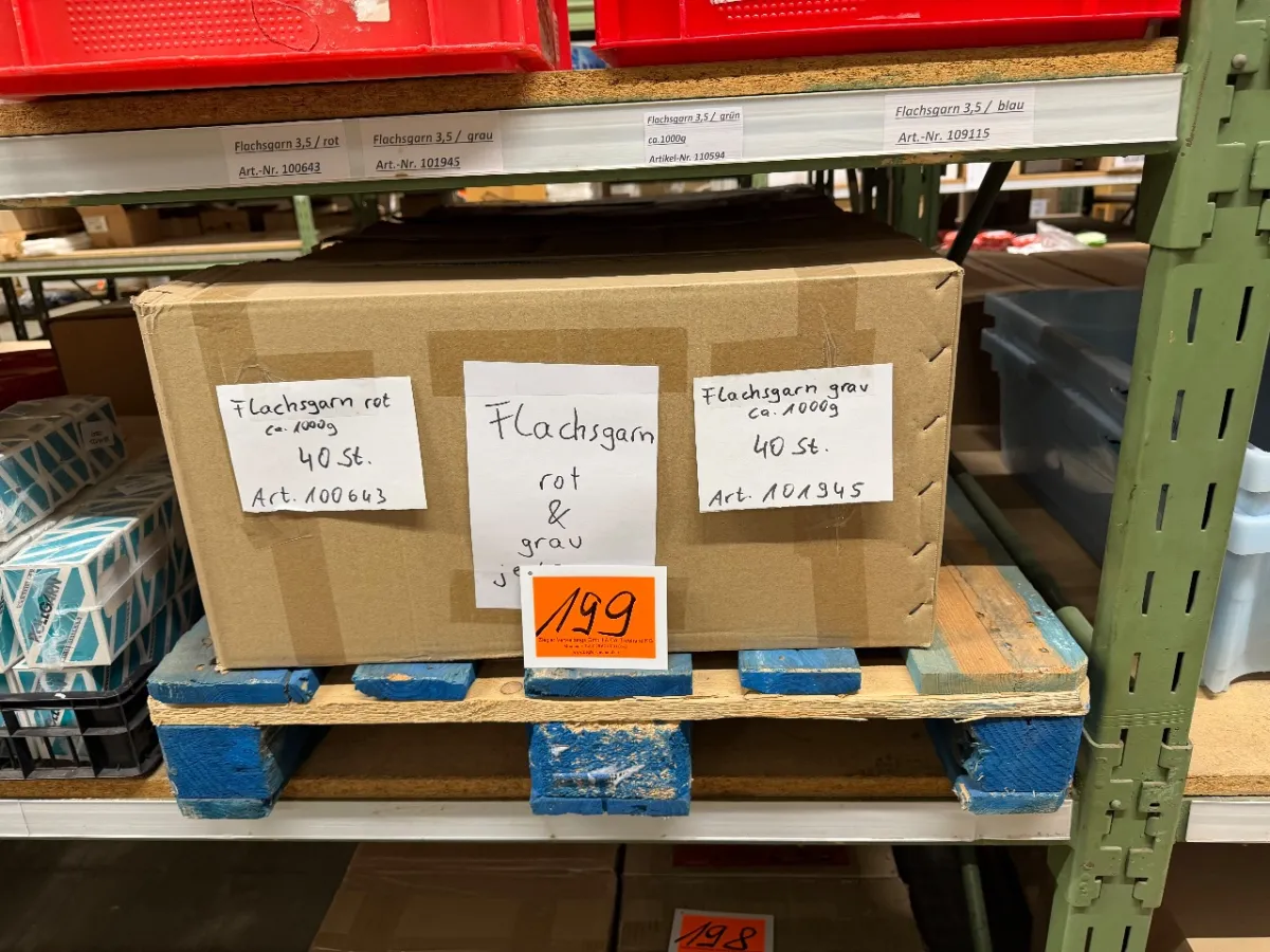 Posten div. Flachsgarn (80 Rollen)