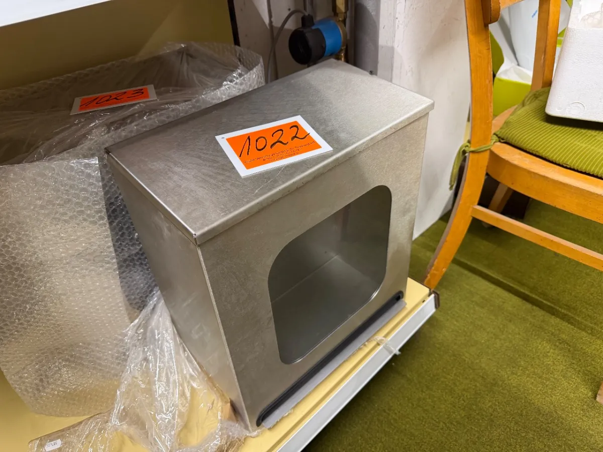 Metalen vouwhanddoekdispenser