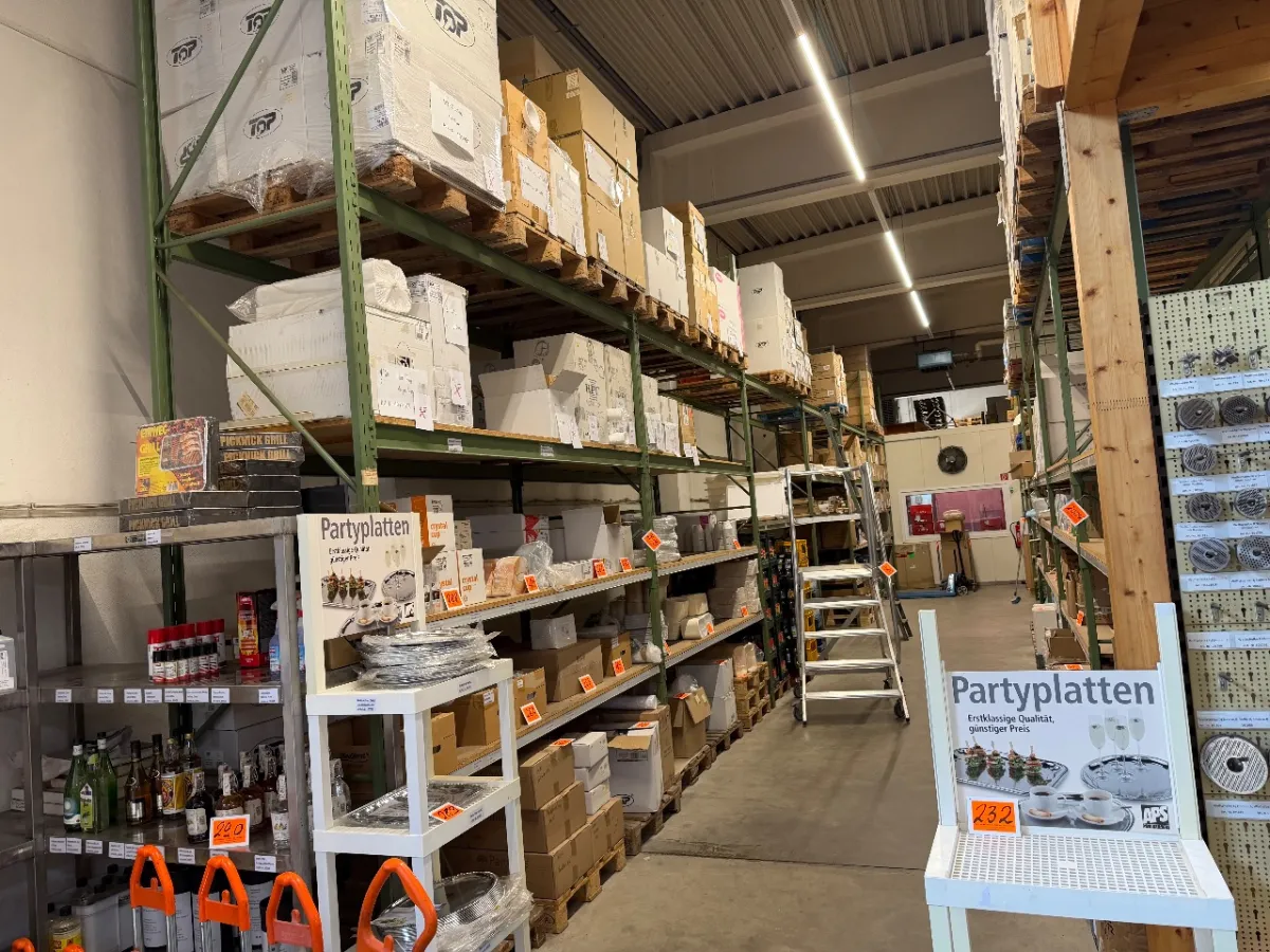 Zware palletstelling (6 vakken + traversen) + (houten legborden)