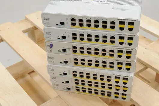 7x Cisco Catalyst 2960-C Series PoE