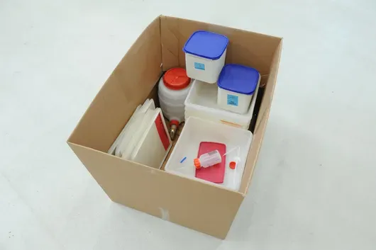Lot containers