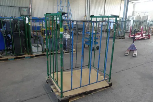 Storage rack