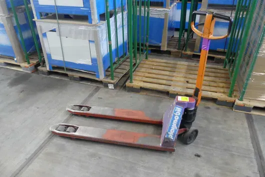 Wózek paletowy BT LIFTER