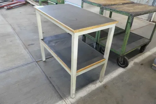 Table de travail