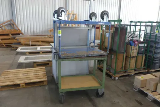 2x tafelwagens