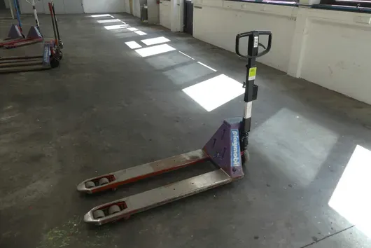 Paletový vozík BT LIFTER